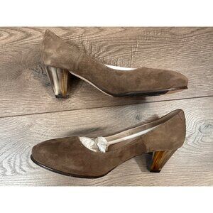 Taryn Rose Taupe Suede Leather 2.25" Heels Made in Italy Horn Heel